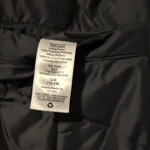 Time and Tru Black Puffer Vest - Picture 3 of 5